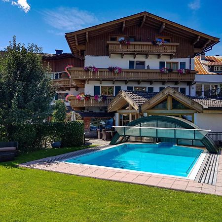 Hotel In The Heart Of The Alps Uttendorf Exterior photo